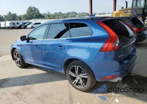 2017 Volvo Xc60 T6 R-Design Platinum из США, поврежденный, VIN YV449MRS2H2019584
